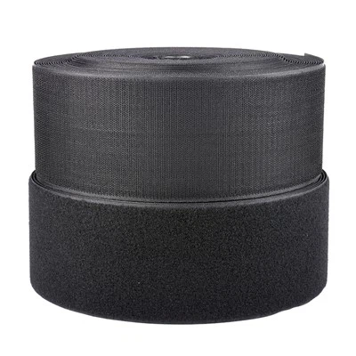 La largeur de la bande auto-agrippante peut-elle affecter sa résistance à l'humidité ?